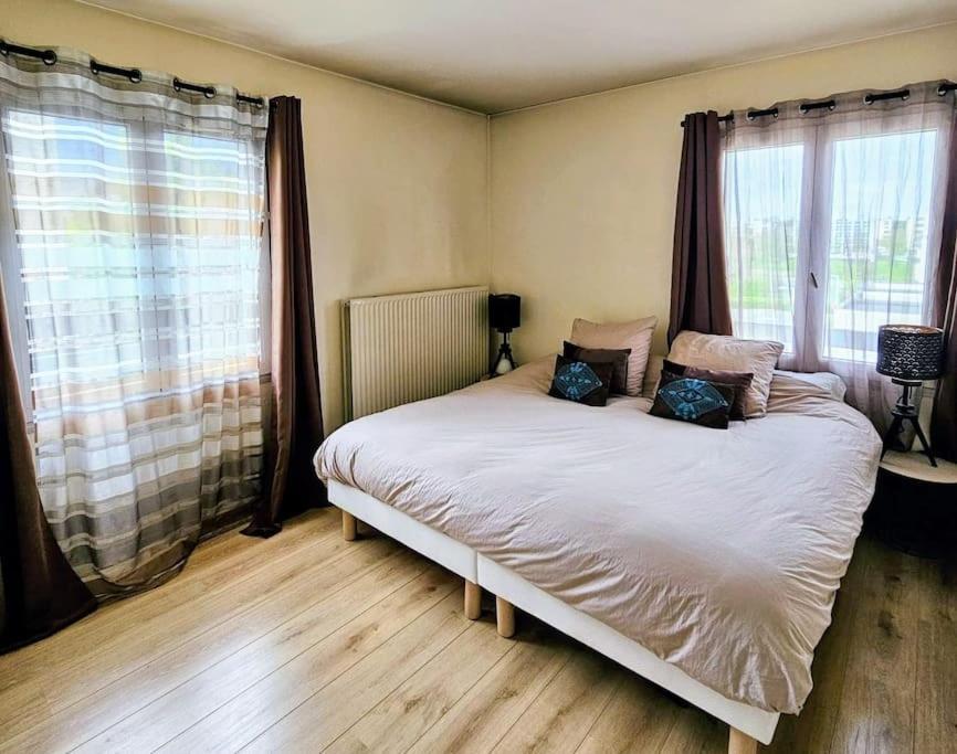 Appartement Spacieux Silencieux Lognes Bagian luar foto